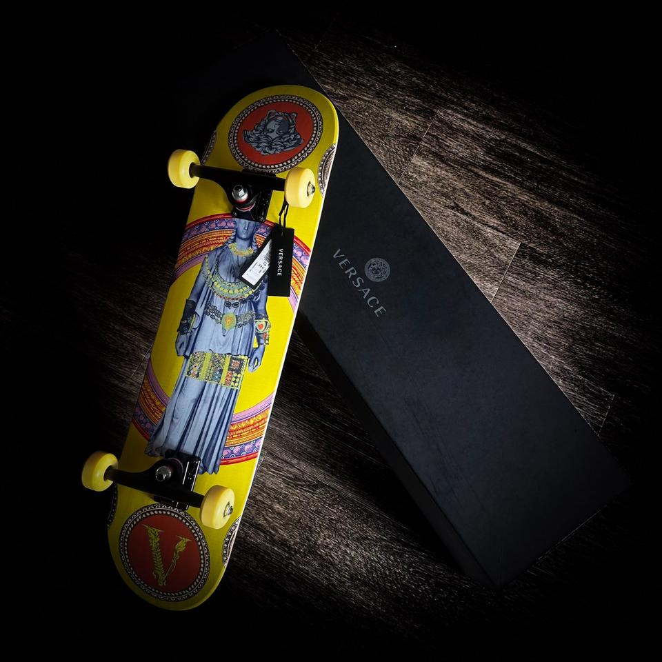 Versace Mainline Skateboard Medusa Baroque Greca italy