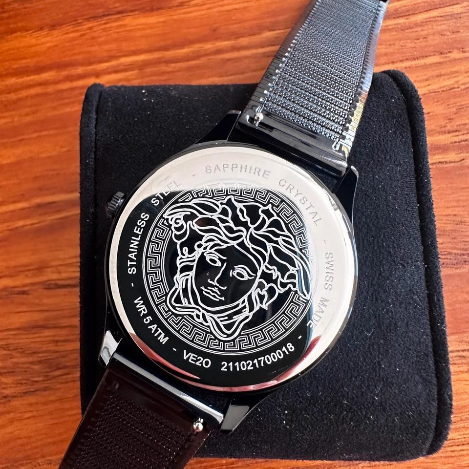 Versace Mainline Uhr Logo Halo Medusa VE20 Swiss Made