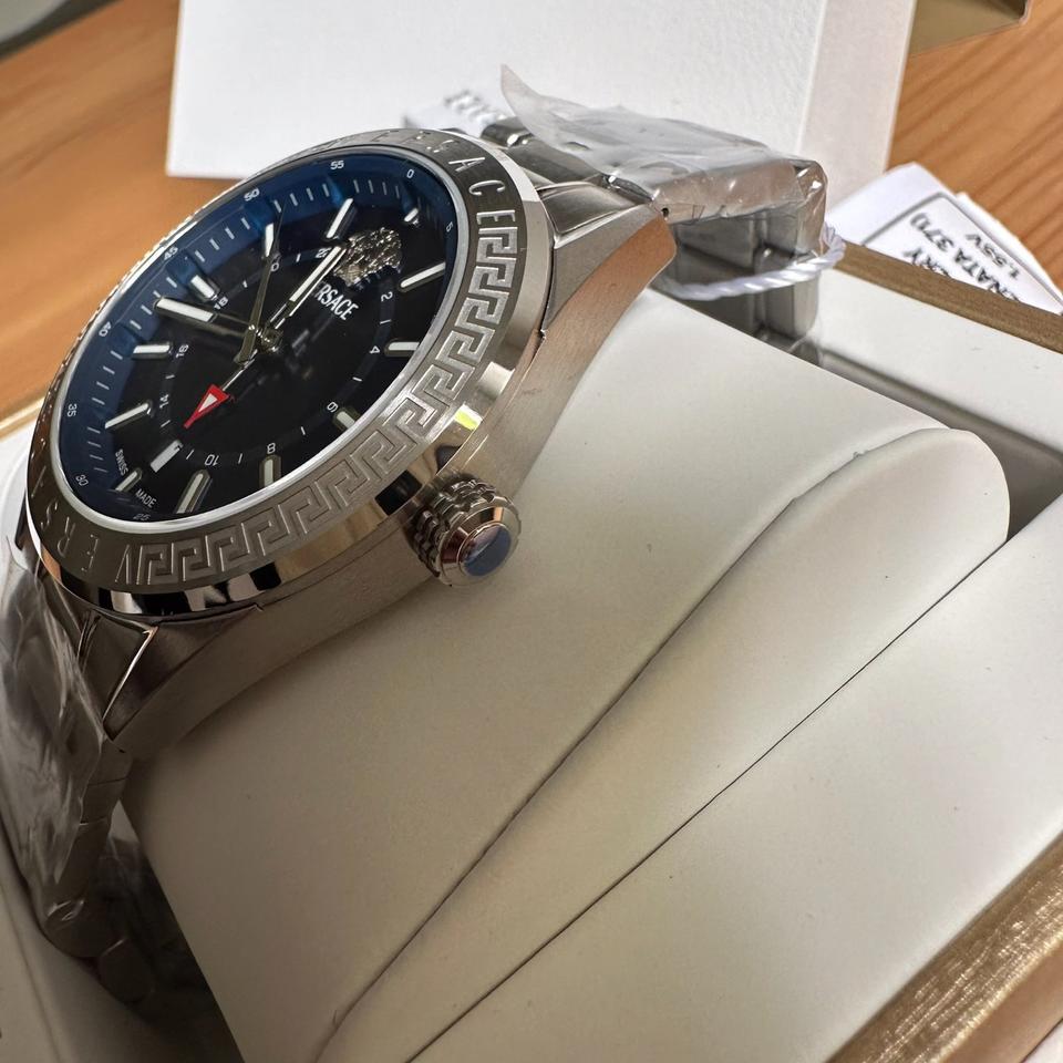 Versace Uhr GMT V-Code Diver Baroque Medusa Swiss CLG