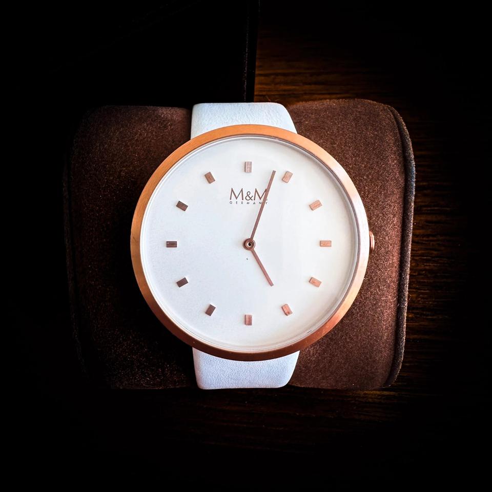 M&M Uhr Swiss Made Designed by Thomas Solbach