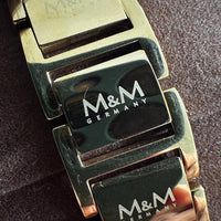 M&M Germany Uhr zwei Zeiger Cube Neu