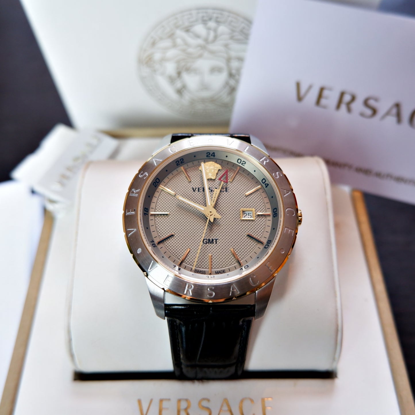 Versace Mainline Uhr GMT VEBK00118 Univers