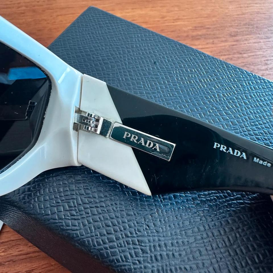 Prada Sonnenbrille 09ZS Glasses B/W triangle Logo Italy
