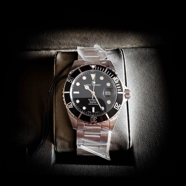 Revue Thommen Uhr Automatik Diver Datejust ETA Swiss Mad