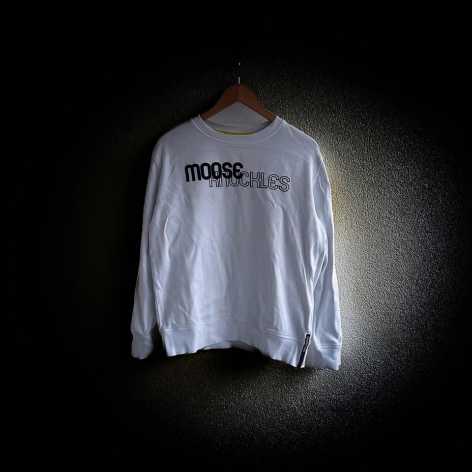 Moose Knuckles Sweatshirt mit Armtasche, Metalllogo und RFID