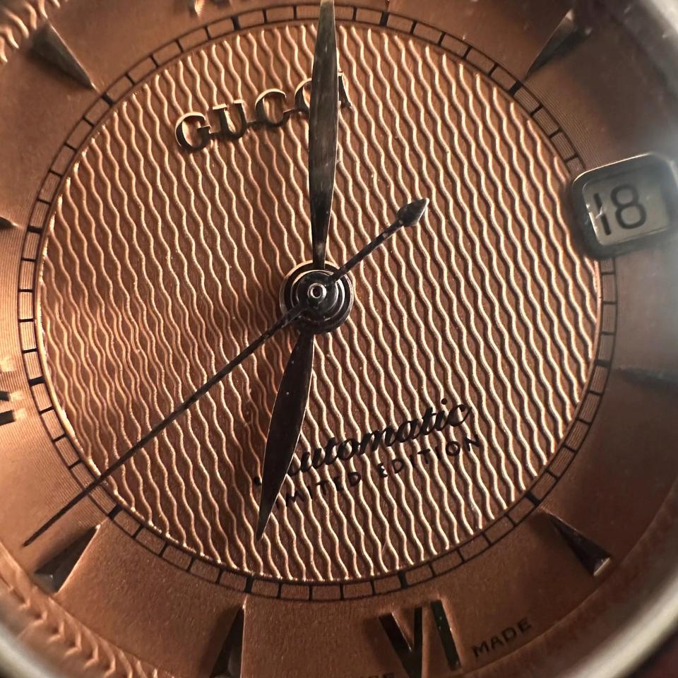 Gucci Uhr Automatik Limited Edition 7400 ETA Sichtboden