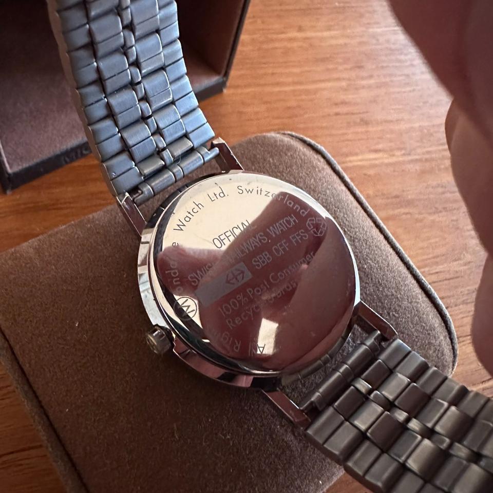 Modaine Eco Quartz Uhr 36mm Swiss Bahnhofsuhr Bauhaus