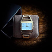 M&M Germany Uhr zwei Zeiger Cube Neu