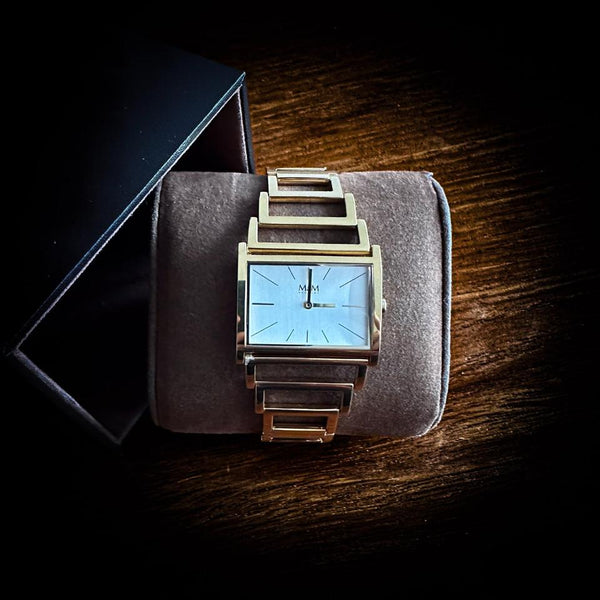 M&M Germany Uhr zwei Zeiger Cube Neu